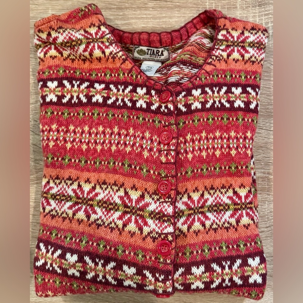 Vintage Tiara Women Sweater